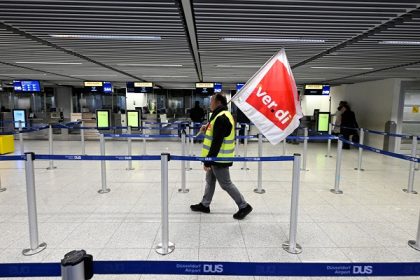 Flights affected as workers embark on strike at Dusseldorf Airport