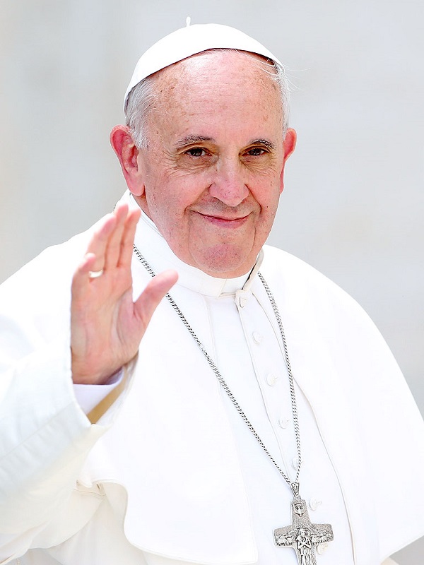 Pope Francis waves to the faithful as he leaves St. Peter's Square (Photo by Franco Origlia/Getty Images)