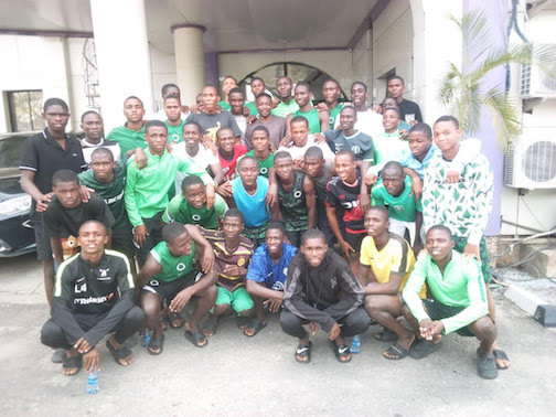 Musa in a group photograph with the Golden Eaglets on Wednesday