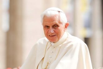 Long-time private secretary Gänswein to present book on Benedict XVI