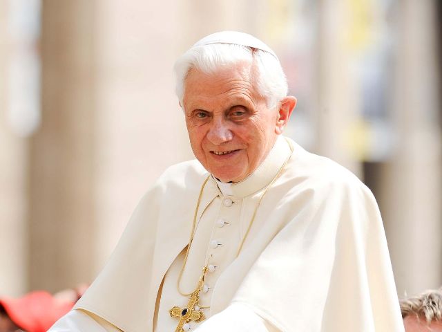 Long-time private secretary Gänswein to present book on Benedict XVI