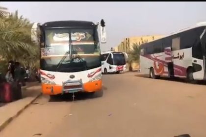Some of the 13 buses conveying Nigerian students from Sudan to Egypt that stopped moving in the desert
