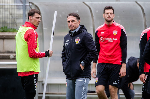 Stuttgart coach Bruno Labbadia (C), leads a training session. Photo: Christoph Schmidt/dpa