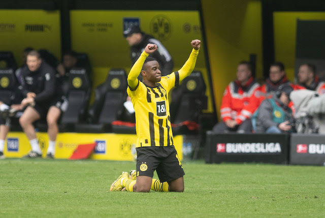 North Rhine-Westphalia, Dortmund: Dortmund's Youssoufa Moukoko celebrates after the German Bundesliga soccer match between Borussia Dortmund and 1. FC Union Berlin at Signal Iduna Park. Borussia Dortmund young star Youssoufa Moukoko still believes his team can clinch their first Bundesliga title since 2012 despite the 1-1 draw at Bochum on Friday. Photo: Bernd Thissen/dpa