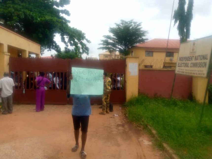 INEC adhoc staff used for the 2023 general election protesting at INEC office Awka over non payment of their allowances one month after elections