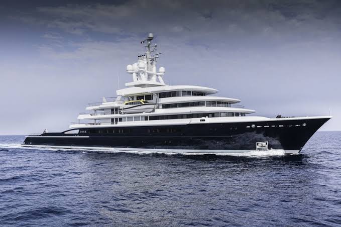 The Luna luxury yacht