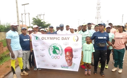 Mary Onyali and other participants during the Olympic Day Run in Anambra State