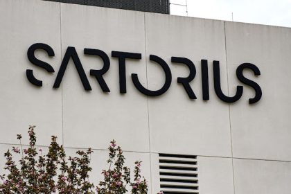 12 May 2021, Lower Saxony, Goettingen: The Sartorius AG logo can be seen on a building. Sales revenue for the second half of the year is expected to be below expectations due to weak demand, German pharmaceutical and laboratory equipment provider Sartorius has warned, prompting it to lower its forecast for 2023. Photo: Swen Pförtner/dpa
