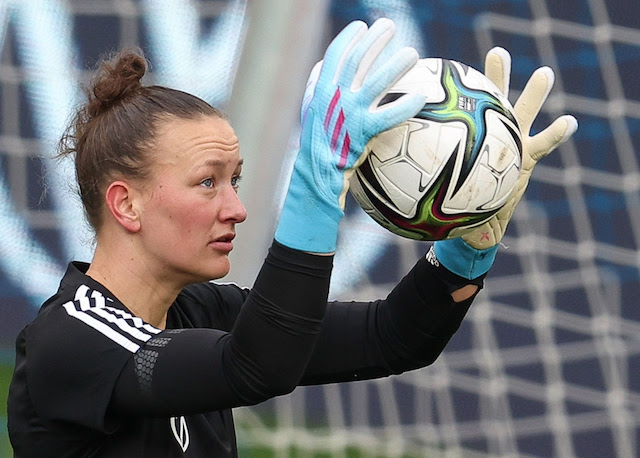 Germany goalkeeper Almuth Schult holds a ball during final training before the match against Portugal. Photo: Friso Gentsch/dpa