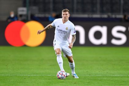 27 October 2020, North Rhine-Westphalia, Moenchengladbach: Real Madrid's Toni Kroos reacts during the UEFA Champions League Group B soccer match between Borussia Moenchengladbach and Real Madrid at the Borussia-Park. Kroos has said he still feels good enough to spend another season at Real Madrid, and is not past his prime yet. Photo: Marius Becker/dpa