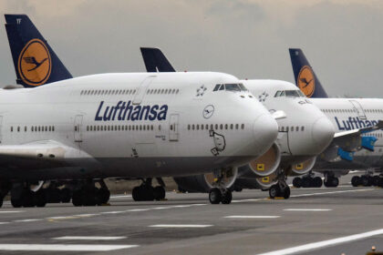 Lufthansa Boeing 747 jets stand on the northwest runway at Frankfurt Airport. Photo: Boris Roessler/dpa