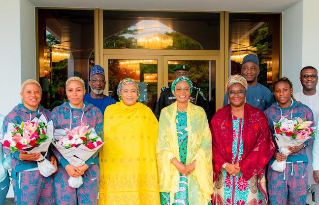The First Lady, Distinguished Senator Oluremi Tinubu (third from right); Wife of the Vice President, Hajia Nana Shettima (third from left); Wife of the Senate President, Mrs Ekaette Akpabio (second from right), as well as NFF President Ibrahim Musa Gusau, 1st Vice President Felix Anyansi-Agwu and General Secretary Mohammed Sanusi with Super Falcons’ players Onome Ebi, Tochukwu Oluehi and Christy Ucheibe at the reception for the Super Falcons at State House, Abuja on Monday.