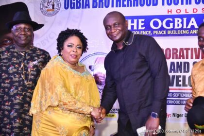 The NDDC Managing Director, Chief Samuel Ogbuku, (right) exchanging pleasantries with the wife of former President, Mrs. Patience Jonathan, during the Ogbia Youth Summit in Ogbia, Bayelsa State. On the left is the immediate past House of Representatives Member for Ogbia Nembe Federal Constituency, Hon. Fred Ogbua.