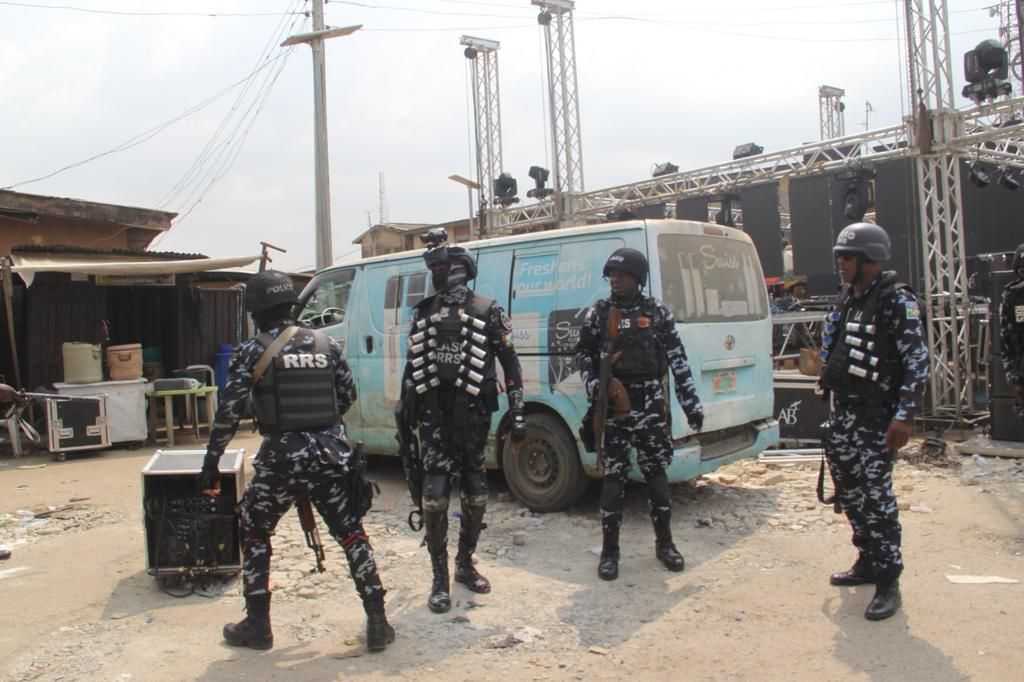 Police arrests 3 for public disturbance