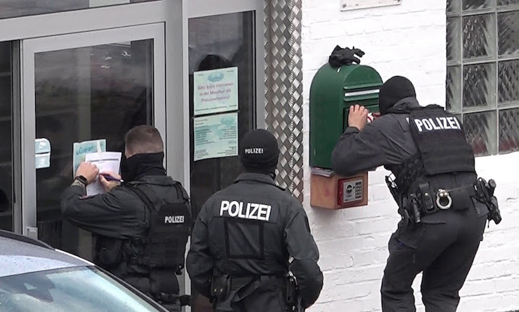 Muslim groups raided in Germany