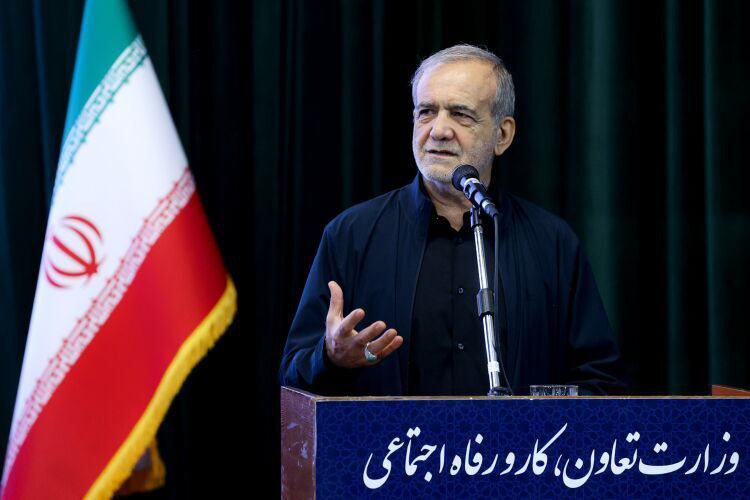 Pezeskhian: Talk that our nuclear programme is over is nothing more than an illusion