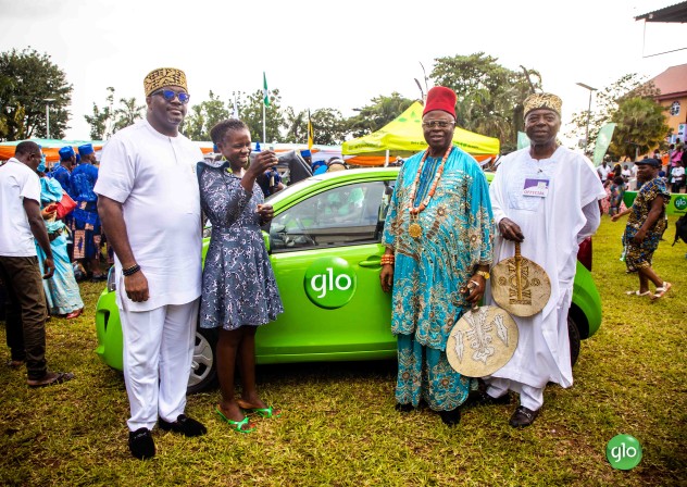 AT OFALA FESTIVAL, GLO DELIVERS CARS, other huge prizes to SUBSCRIBERS