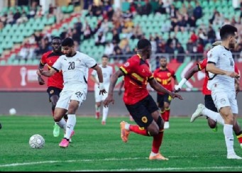 Pharaohs Fire Blanks in Beach Resort Bore-Draw