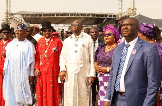 Ex-President Jonathan Joins NDDC MD in Burial of Late Ayakoro Monarch