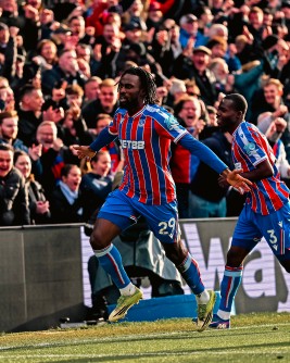 PALACE’S EVANN HELP AS GHOST GUESSAND SINKS 10-MAN WOLVES