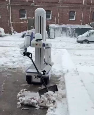 Finally, a Bot with a Job: NYC Newest Resident is a Snow-Shoveling Robot