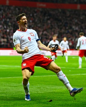 POLE-AXED! Lewy and Zielinski Break Albanian Hearts in Warsaw Turnaround