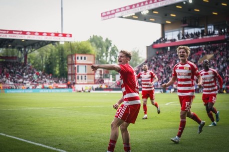 CAPITAL PUNISHMENT! Devastating Union Berlin hit Augsburg for FOUR as Ilic steals the show in final-day masterclass CAPITAL PUNISHMENT! Devastating Union Berlin hit Augsburg for FOUR as Ilic steals the show in final-day masterclass