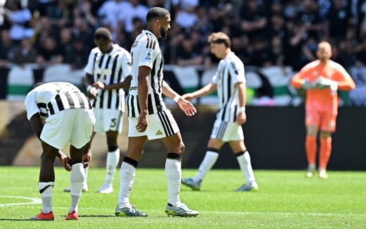 JUVE BLUE! Old Lady’s Champions League Dream in Tatters After Ndour and Mandragora Strike for Flawless Fiorentina JUVE BLUE! Old Lady’s Champions League Dream in Tatters After Ndour and Mandragora Strike for Flawless Fiorentina