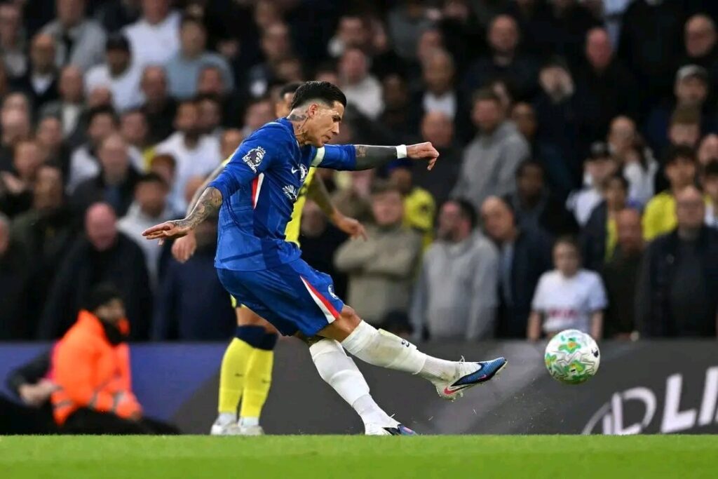 ​ENZO’S DERBY DELIGHT! Fernandez Magic Sinks Spurs and Leaves Rivals Fearing Relegation Drop