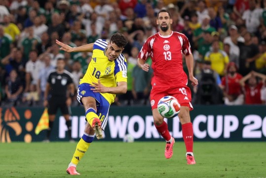 POTTER’S FIVE-STAR WIZARDS! Blistering Swedes smash five past terrible Tunisia ISAK-ING HELL! Premier League superstars run riot in World Cup wonderland
