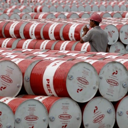 CRUDE COLLAPSE: Oil prices tank 5% in minutes as Trump’s Iran deal reopens Strait of Hormuz CRUDE COLLAPSE: Oil prices tank 5% in minutes as Trump’s Iran deal reopens Strait of Hormuz