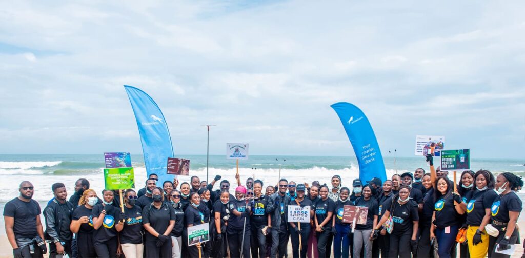 Union Bank Employees Promote Cleaner Waterways and Coastlines with Beach Cleanup Union Bank Employees Promote Cleaner Waterways and Coastlines with Beach Cleanup